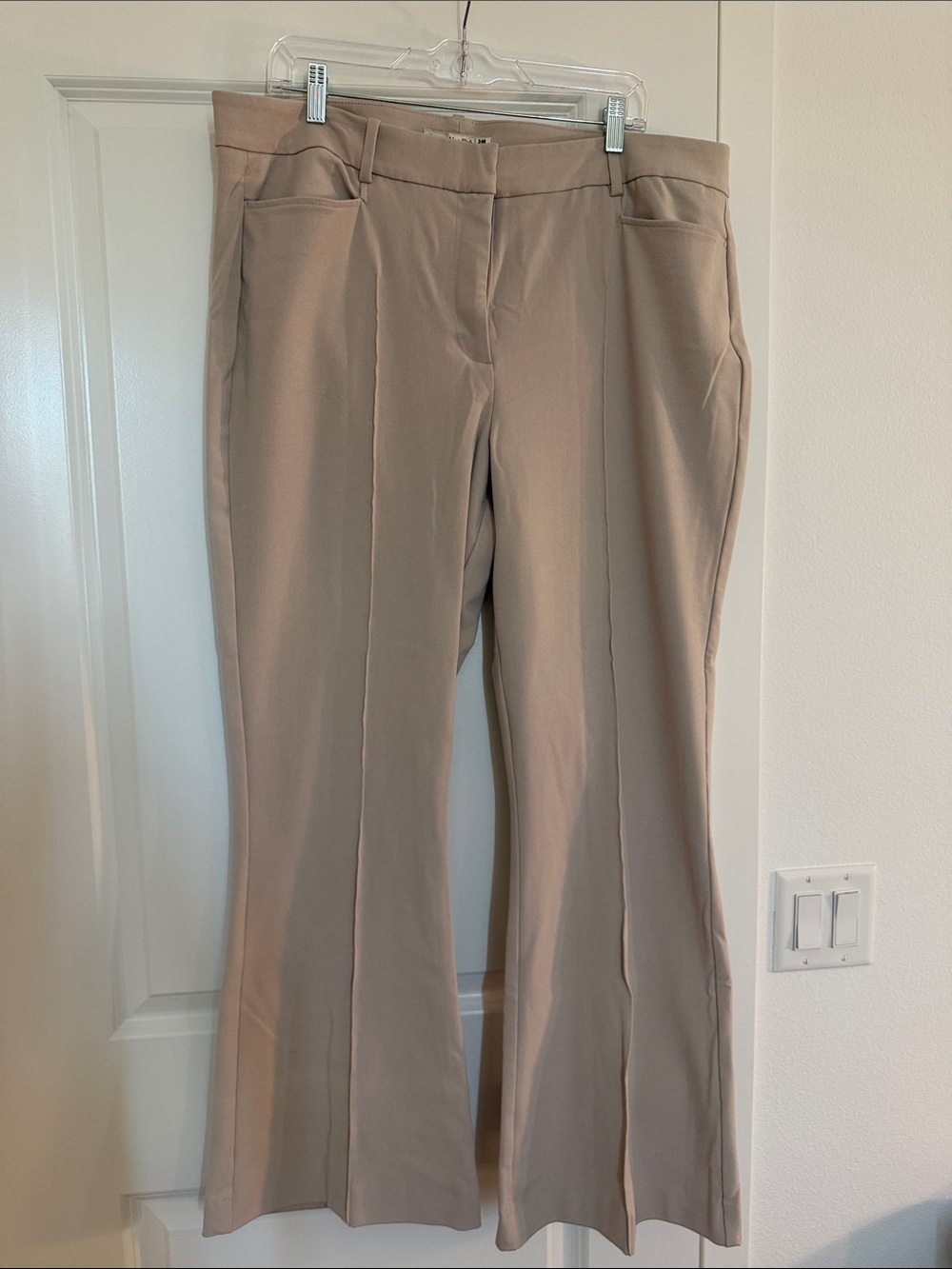 Abercrombie Women’s Taupe Dress Pants - Classic Flare